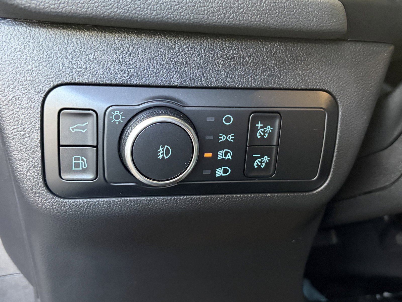 Used 2024 Ford Escape SE w/ PHEV Premium Package FWD image 20