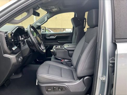 Used 2023 Chevrolet Silverado 1500 LT image 10