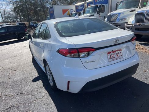 Used 2024 Toyota Corolla LE image 7