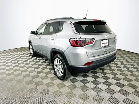 Certified 2024 Jeep Compass Latitude image 7