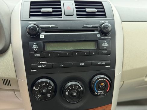 Used 2009 Toyota Corolla XLE FWD image 18