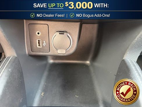 Used 2019 Nissan Kicks SV FWD image 28