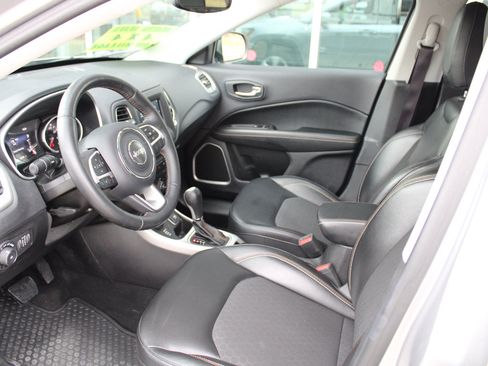 Used 2019 Jeep Compass Latitude w/ Popular Equipment Group image 28