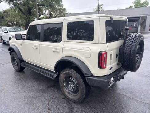 Used 2025 Ford Bronco Outer Banks w/ Sasquatch Package AWD/4WD image 5