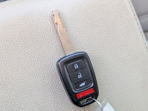Used 2018 Honda CR-V LX image 29