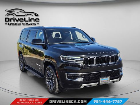 Used 2024 Jeep Wagoneer L Series II w/ Flexible Seating Group AWD/4WD image 7