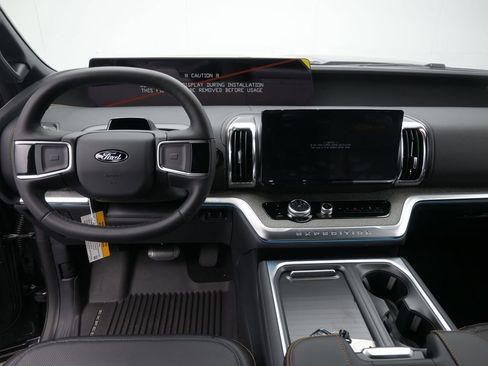 New 2026 Ford Expedition Tremor image 17
