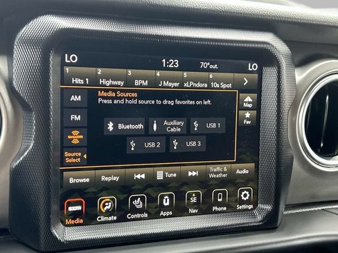 Certified 2020 Jeep Wrangler Unlimited Sahara w/ Dual Top Group AWD/4WD image 31