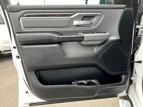 Used 2021 RAM 1500 Lone Star image 9