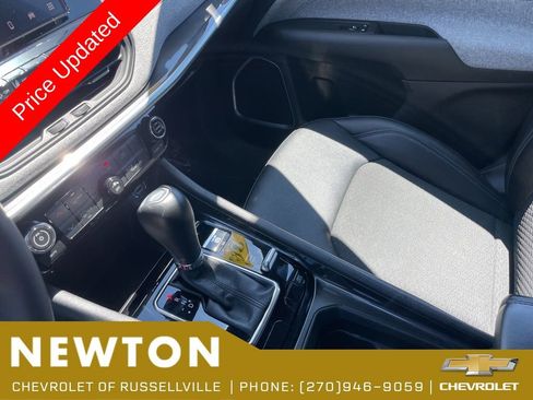 Used 2025 Jeep Compass Latitude AWD/4WD image 20