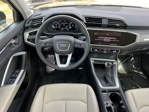 Used 2025 Audi Q3 2.0T Premium w/ Convenience Package image 23