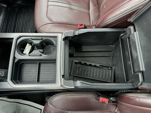 Used 2017 Ford F350 Platinum image 27