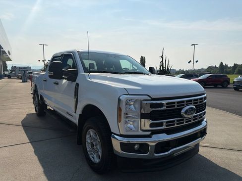 Used 2025 Ford F350 XLT AWD/4WD image 8
