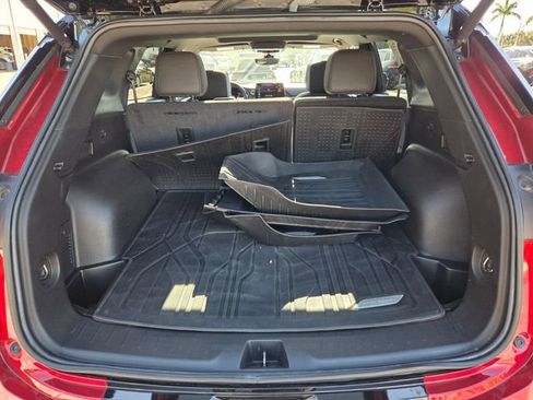 Used 2023 Chevrolet Blazer RS w/ Driver Confidence II Package FWD image 16