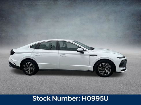 New 2026 Hyundai Sonata Blue FWD image 6