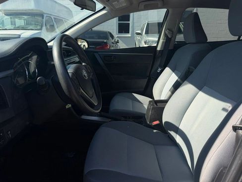 Used 2015 Toyota Corolla L FWD image 15