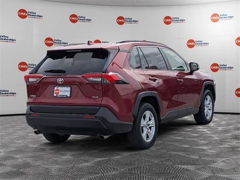 Used 2019 Toyota RAV4 XLE image 5