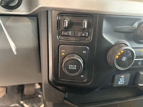 Used 2025 Ford F350 XLT image 47