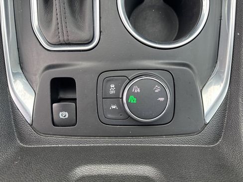 Used 2019 Chevrolet Traverse Premier image 18