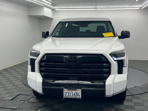 Used 2024 Toyota Tundra Limited AWD/4WD image 6