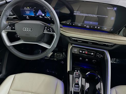 New 2025 Audi Q5 Premium image 6