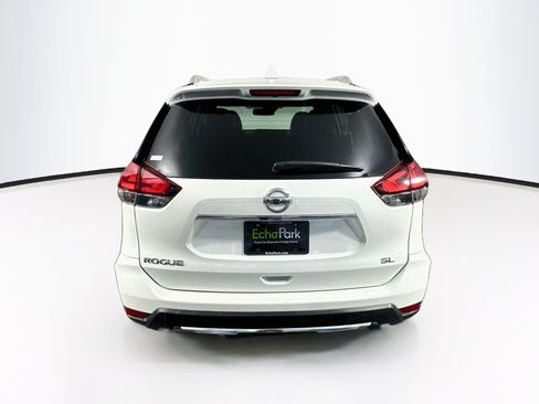 Used 2017 Nissan Rogue SL w/ SL Premium Package FWD image 7