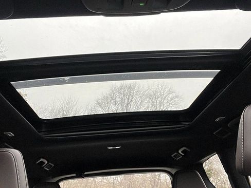 New 2025 Nissan Armada Platinum Reserve image 16