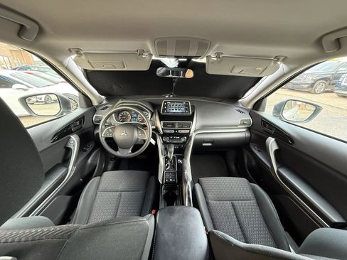 Used 2018 Mitsubishi Eclipse Cross LE AWD/4WD image 42