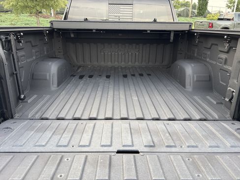 Used 2023 GMC Sierra 1500 AT4X AWD/4WD image 36