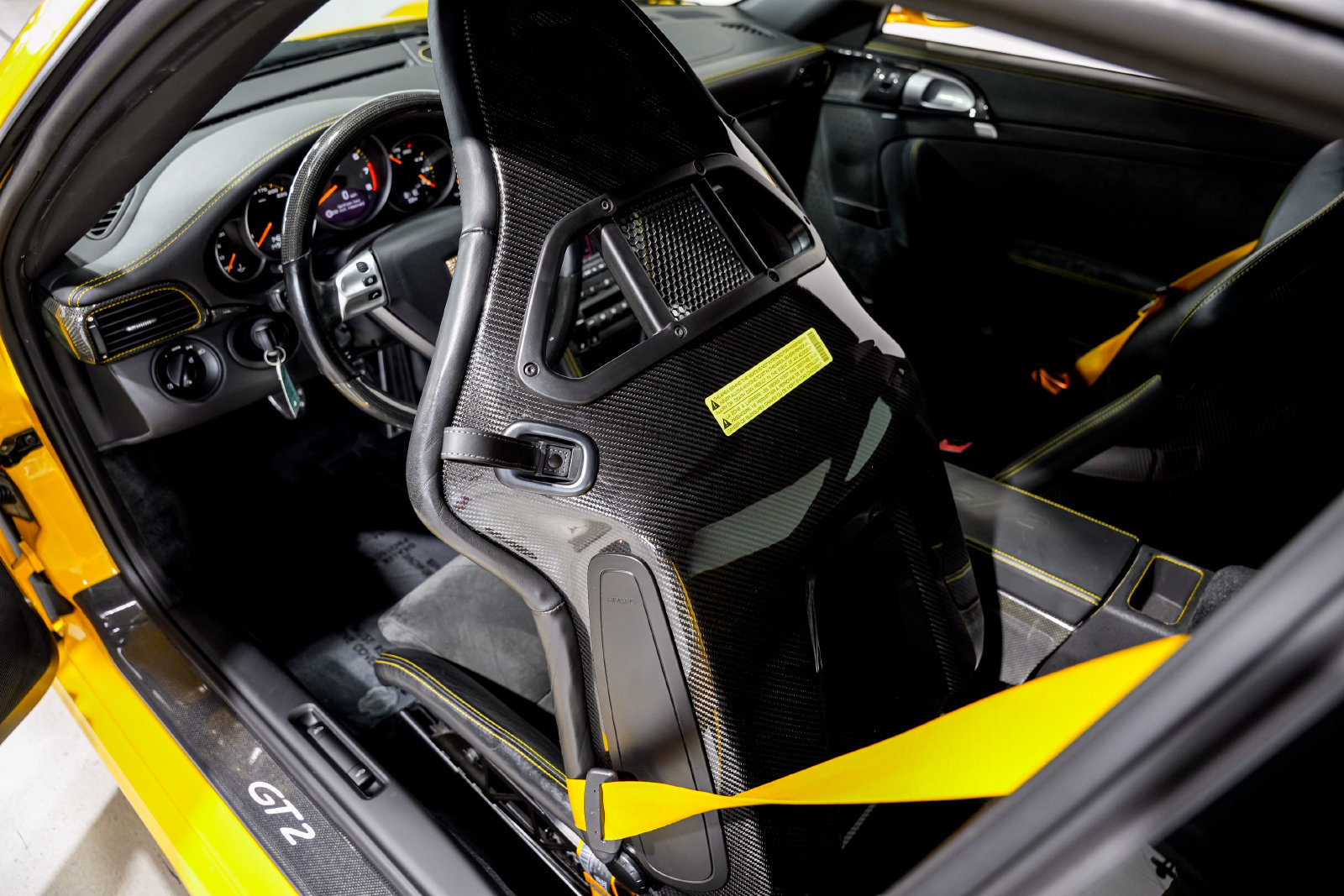 Used 2008 Porsche 911 GT2 RWD image 18
