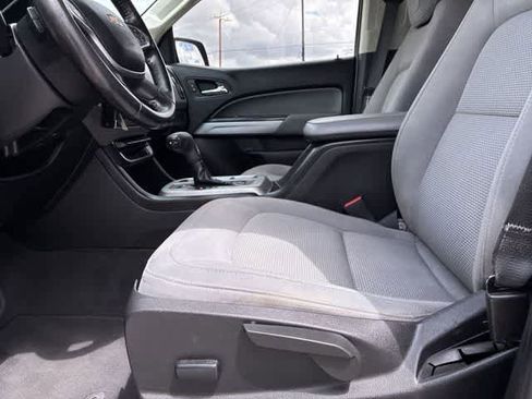 Used 2019 Chevrolet Colorado LT RWD image 18
