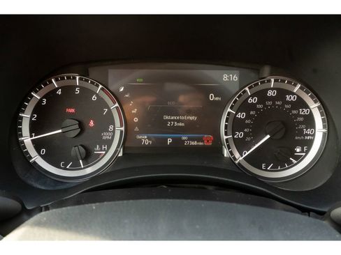 Used 2024 Toyota Highlander XLE image 24