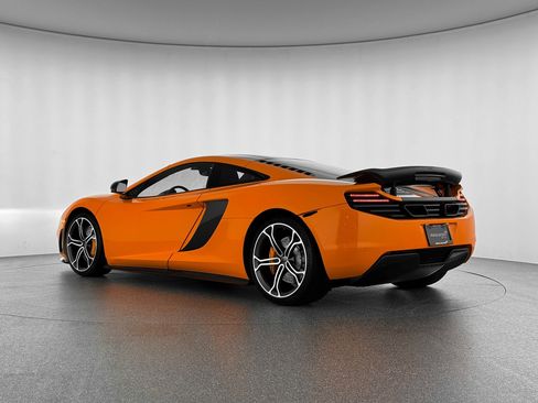 Used 2013 McLaren MP4-12C Coupe image 2