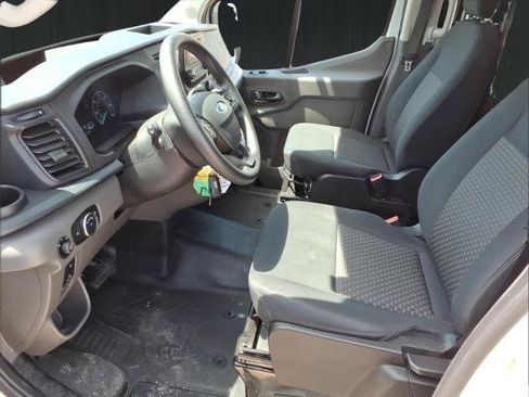 Certified 2025 Ford Transit 250 Low Roof w/ Exterior Upgrade Package RWD image 19