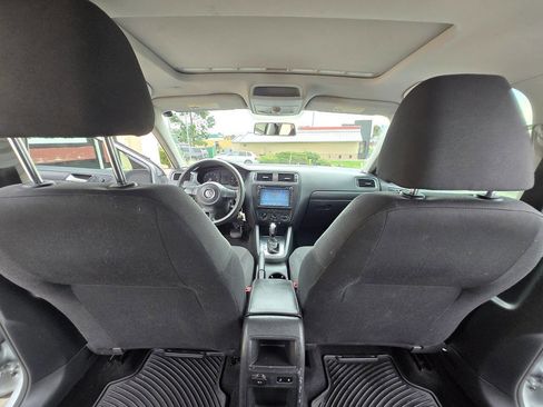 Used 2013 Volkswagen Jetta S image 31