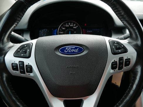 Used 2013 Ford Edge SEL FWD image 25