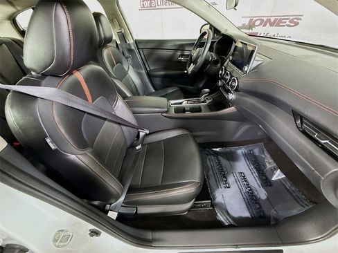 Certified 2024 Nissan Sentra SR w/ SR Premium Package image 31