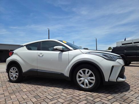 Used 2021 Toyota C-HR LE FWD image 1