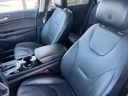 Used 2018 Ford Edge Titanium w/ Equipment Group 302A image 11