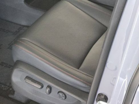 Used 2023 Honda Odyssey Sport image 23