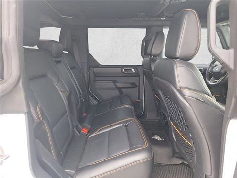 Used 2024 Ford Bronco Badlands AWD/4WD image 18