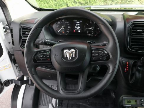 Used 2025 RAM ProMaster 3500 w/ Convenience Group image 23