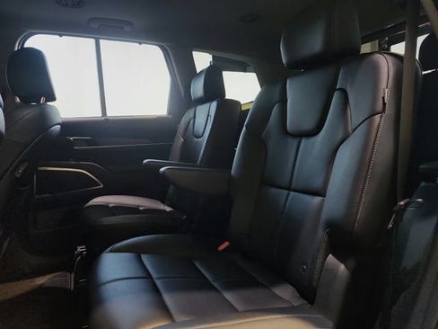 Certified 2024 Kia Telluride EX w/ EX Captain's Chair Package AWD/4WD image 22