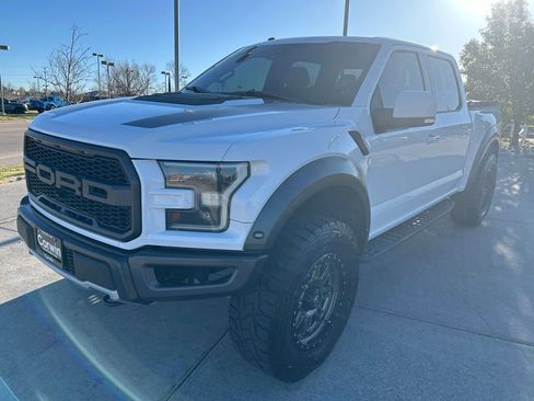 Used 2017 Ford F150 Raptor w/ Equipment Group 802A Luxury AWD/4WD image 3