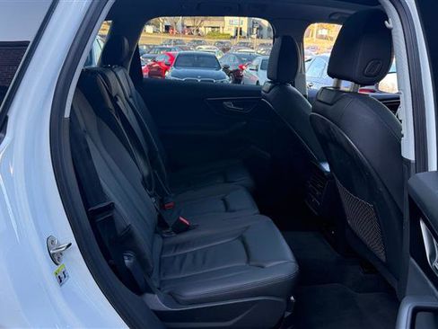 Used 2022 Audi Q7 3.0T Premium Plus image 9