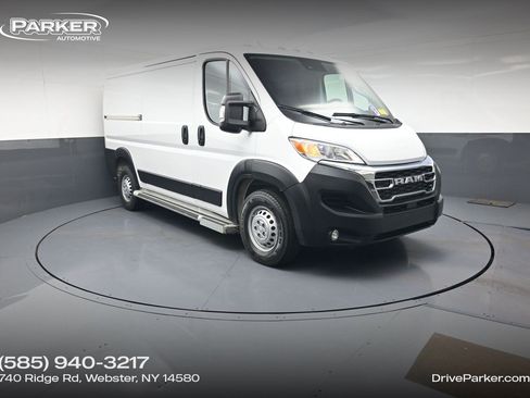 Used 2025 RAM ProMaster 2500 w/ U-Haul Equipment Group FWD image 1