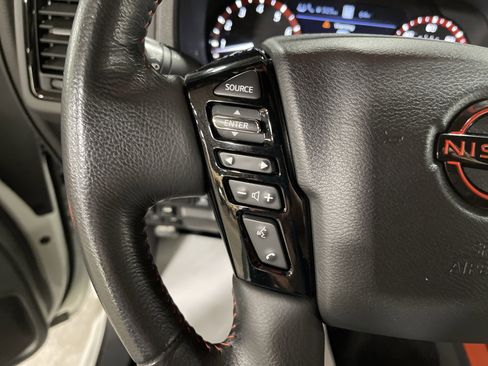 Used 2024 Nissan Frontier PRO-4X w/ Pro Convenience Package image 19