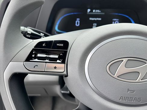 New 2026 Hyundai Elantra SEL Sport Premium FWD image 32