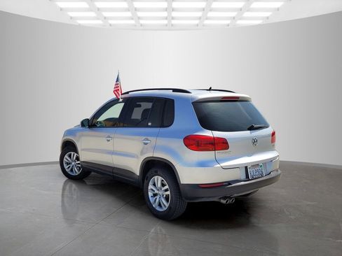 Used 2016 Volkswagen Tiguan S FWD image 6