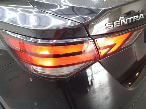 Used 2023 Nissan Sentra SV FWD image 30